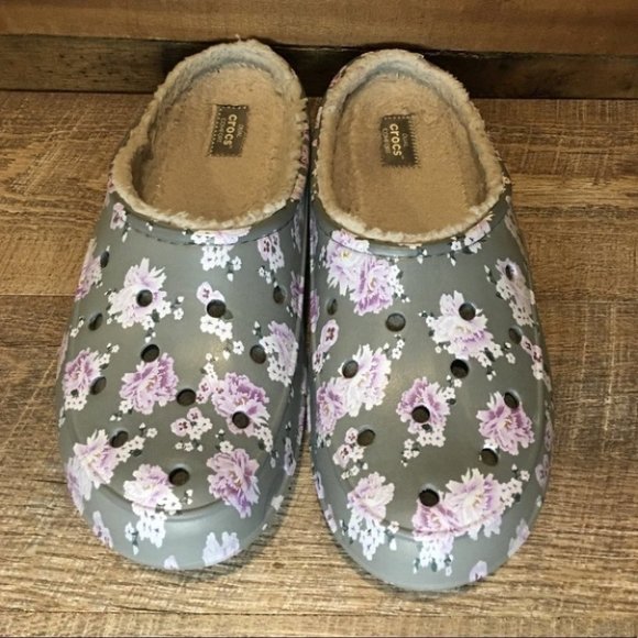 EUC Women’s Crocs Freesail Printed Lined Clogs - Picture 3 of 8